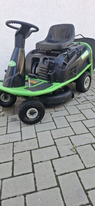 Tractoras gazon stare foarte bună