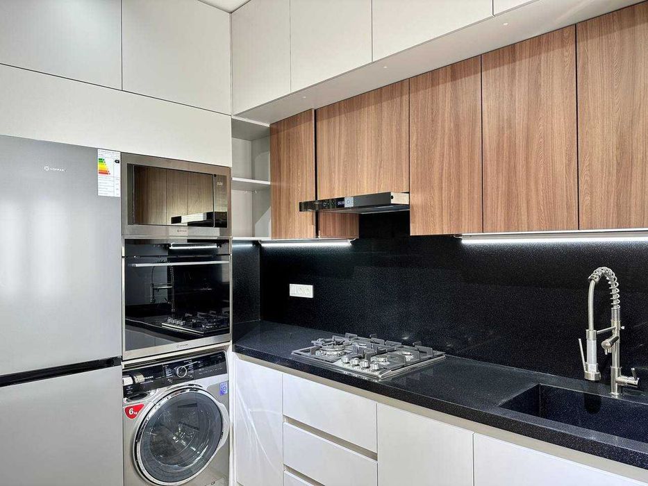 Продаётся  ЖК «Family House» Ориентир: Глинка, 8-роддом,