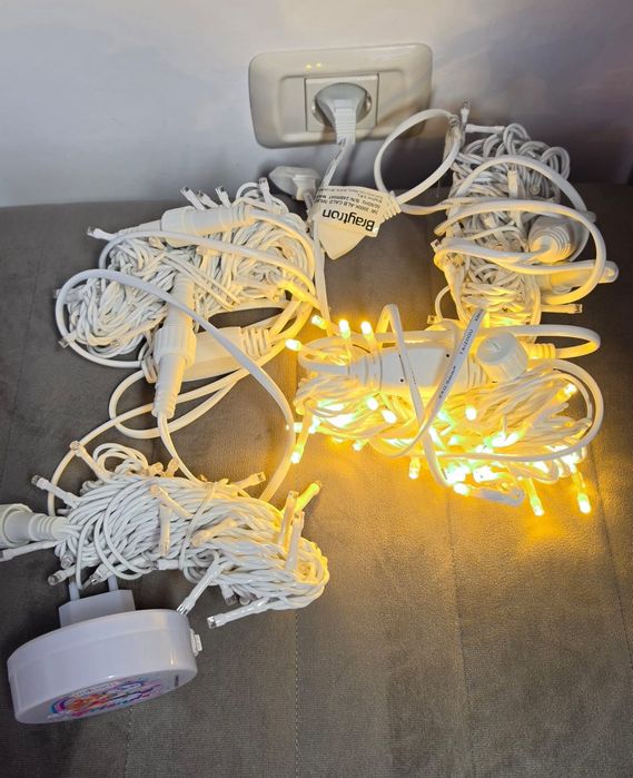 4 instalații luminoase și lampă de veghe,50 ron setul