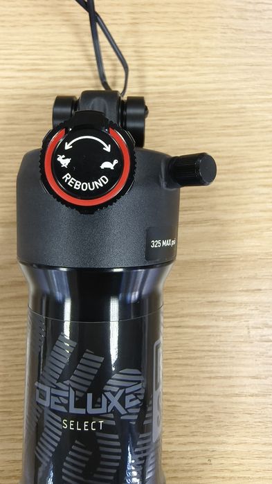 НОВ Заден амортисьор/Шок Rock Shox Deluxe Select 210x50mm