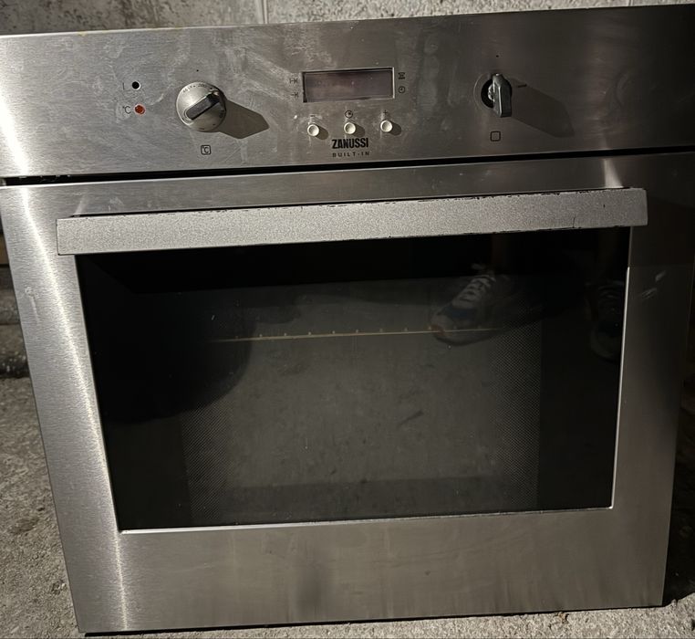 Vand cuptor electric Zanussi + plita electrica