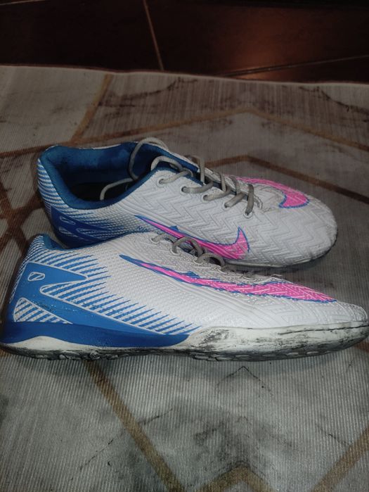 Сороконожки продаются