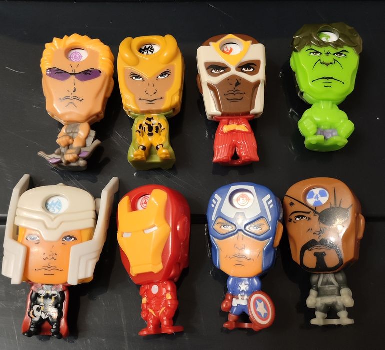 Игрушки киндер сюрприз продам