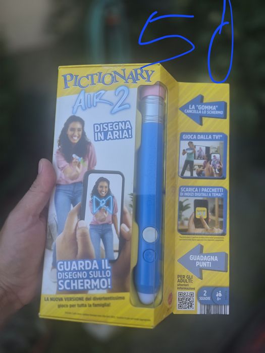 Pictionary Air 2, un joc interactiv de societate creat de Mattel.