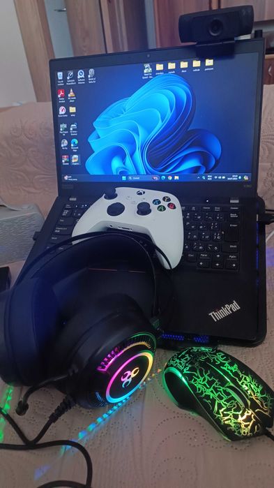 Laptop,boxa,controller,(schimb )