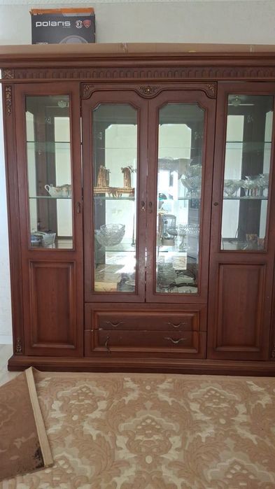 Сервант для посуды