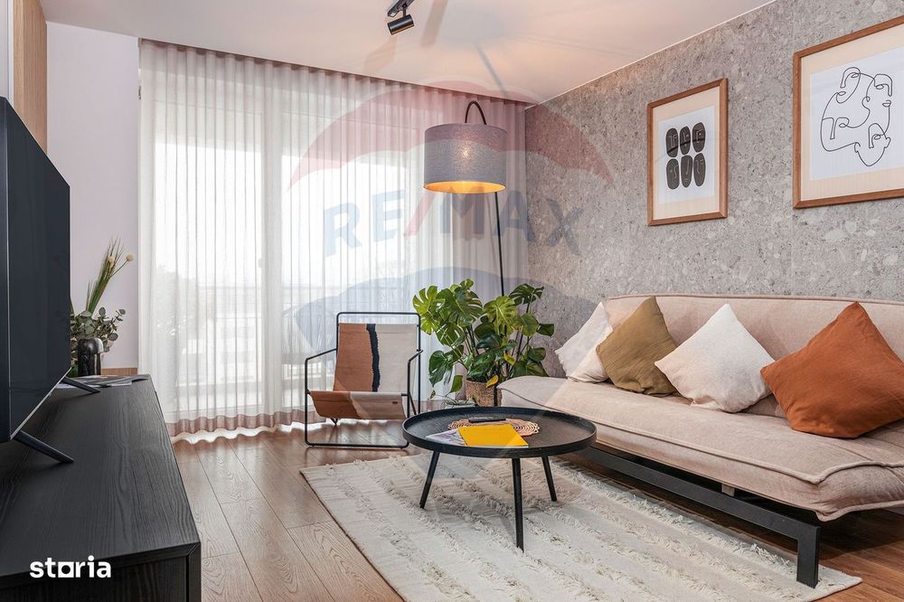 Apartament cu 3 camere de închiriat Pietonala Coresi