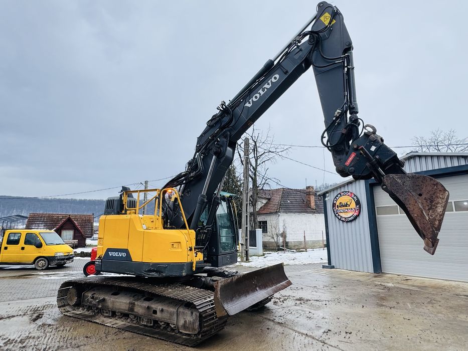 Excavator senile cu lama Volvo ECR 235 EL, an 2015, 26 tone, 3 cupe !