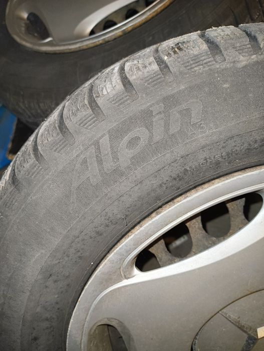 Гуми зимни стар ДОТ 195/65/15