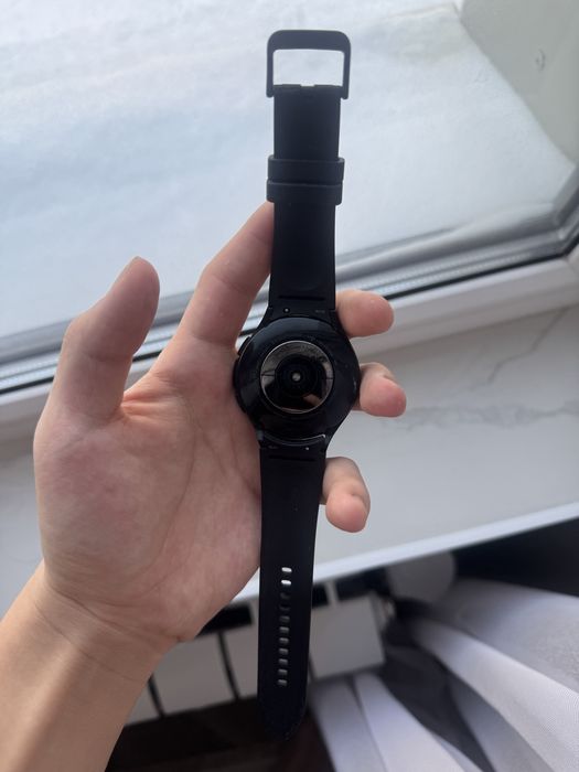 Продаю Galaxy watch 4