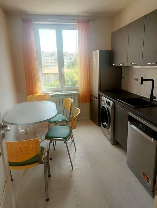 Дава се под наем Тристаен апартамент в София, Овча купел - 100 кв.м за 740 € - Снимка #1