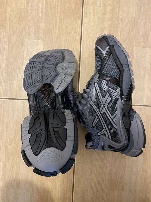 Balenciaga Runners 38