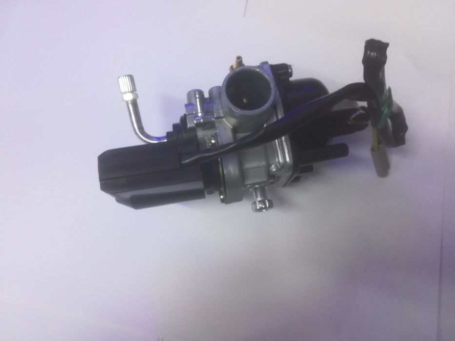 Carburator compatibil scutere Honda / Peugeot 50cc 39mm