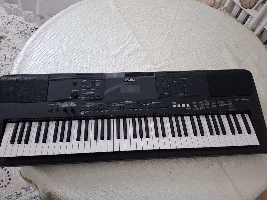 Синтезатор YAMAHA PSR EW 400