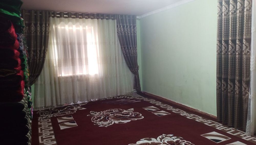 Kotedj sotiladi 10 sotixli