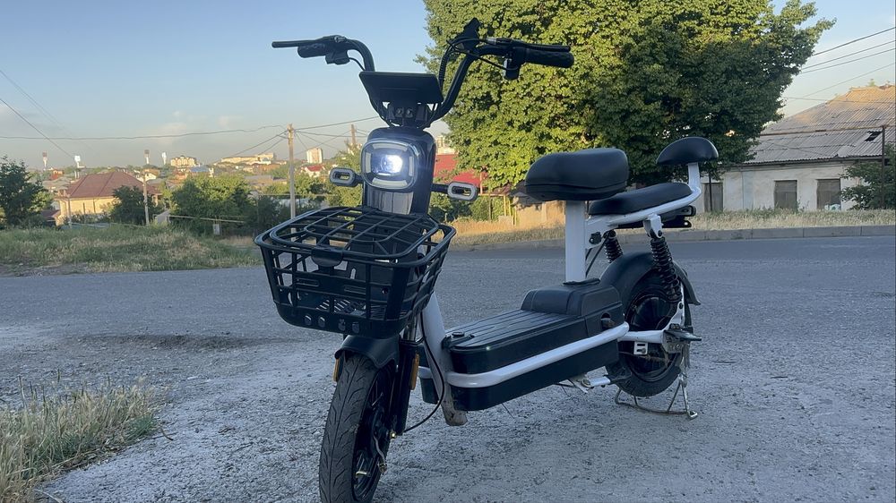 Элетро скутер хорошое состояние