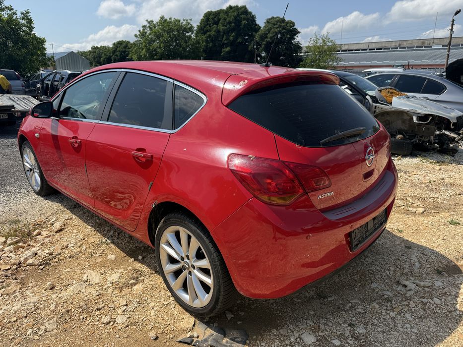 Opel Astra J 1.6 бензин 116 к.с. 2010 на части