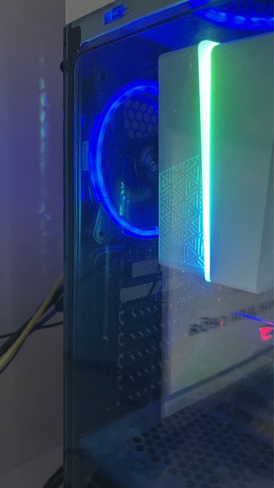 Продам корпус в хорошем состоянии