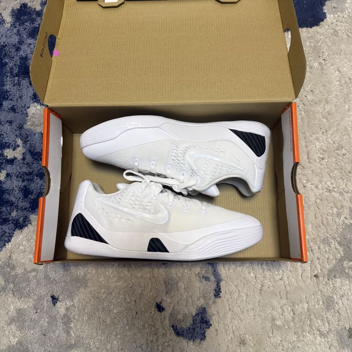 Adidași de baschet Nike Kobe 9 Elite Low “Halo”