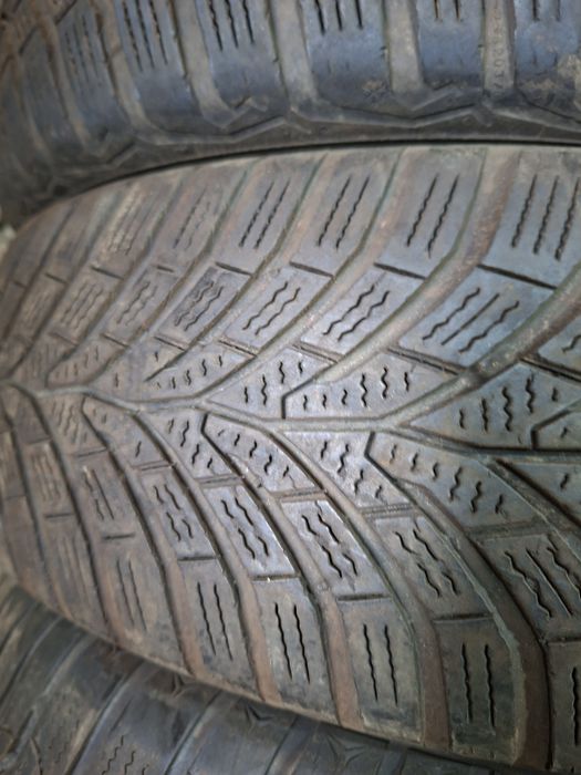 Продам шины. 195/65/15 кумхо