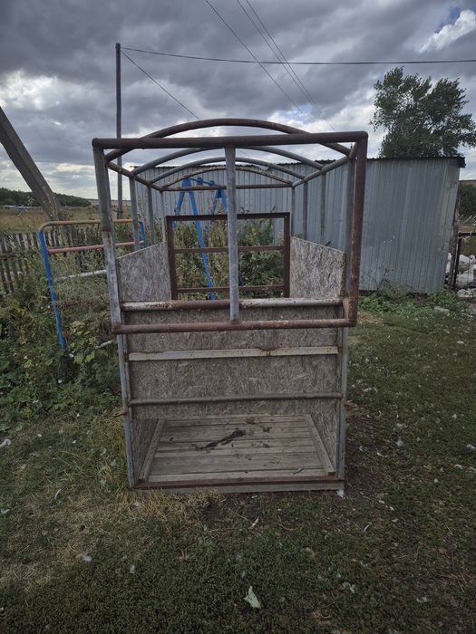 Коневозка на прицеп