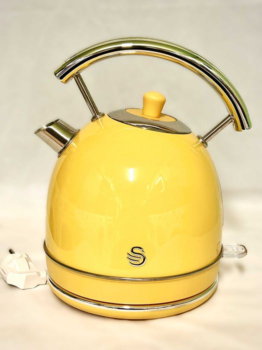Ретро Кана Swan Retro 2200W (1.8L) – Винтидж бижу за твоята кухня!