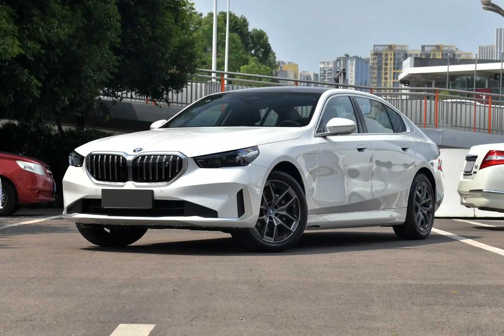 bmw i5 50sport naxt va xalol nasiya savdo