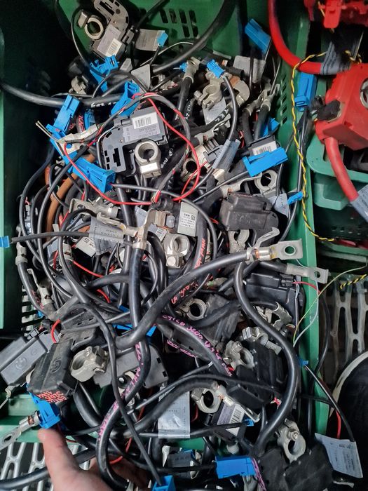 Capsa pirotehnica borna plus minus ibs bmw e90 e91 e92 e87 e82 x1 e84