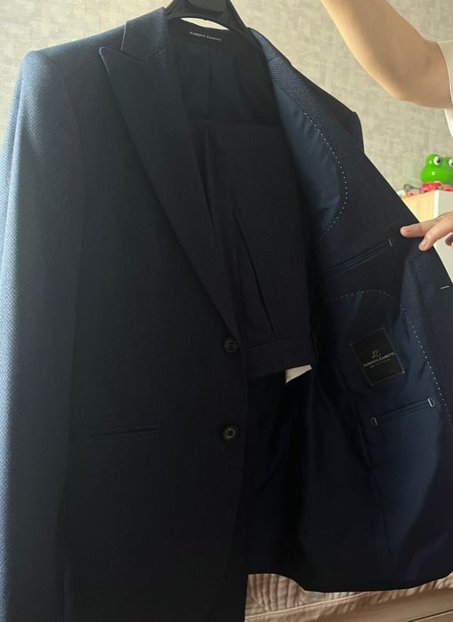 Продам костюм мужской