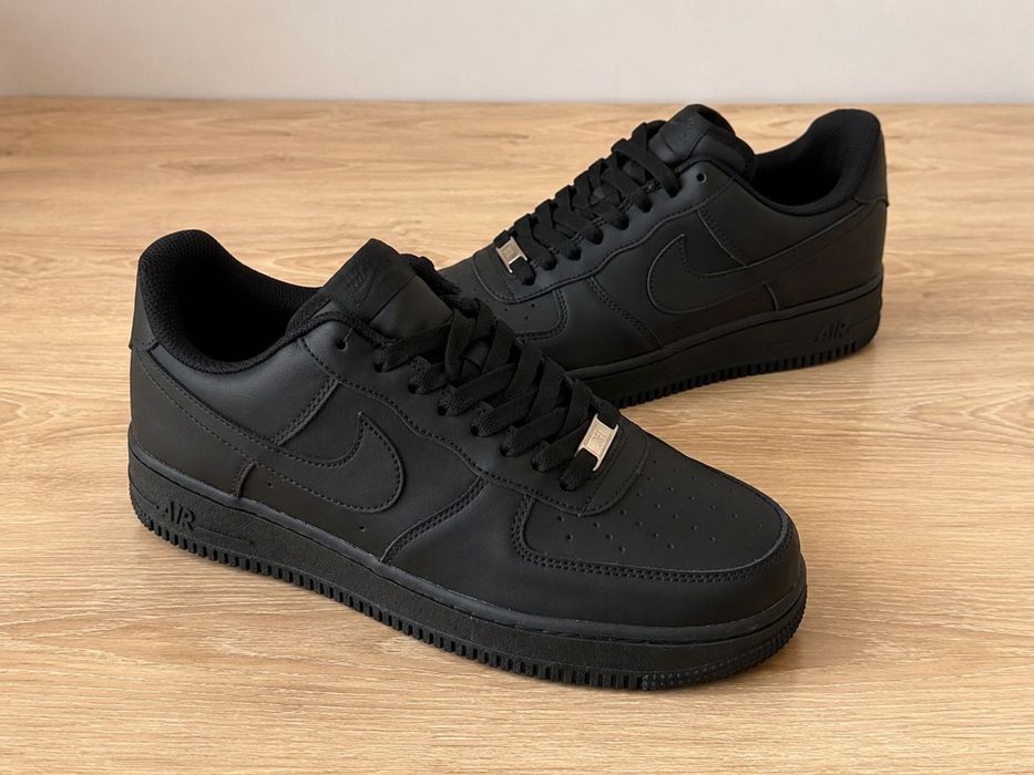 Черный Air Force