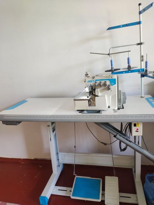 Оверлок Jack E3 4 нитка