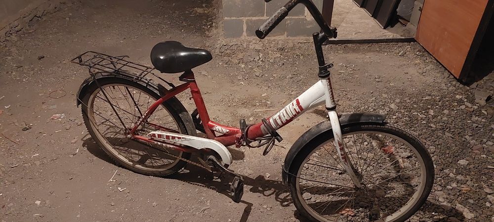 Продам сорочно 2 велосипеда.