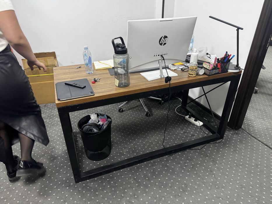 Продается столы 150см*70см