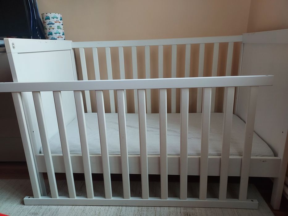 Pătuț Sundvik cu saltea inclusă