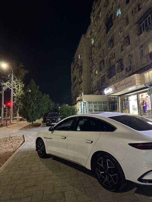 Byd xan full 715km  2023