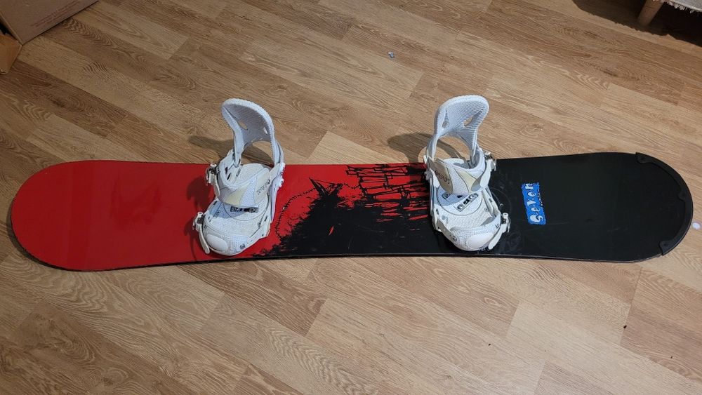 Placa snowboard BURTON 150 cu legături FORUM
