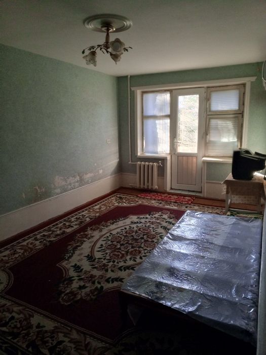 Kvartira sotiladi 2 xonali 335mln