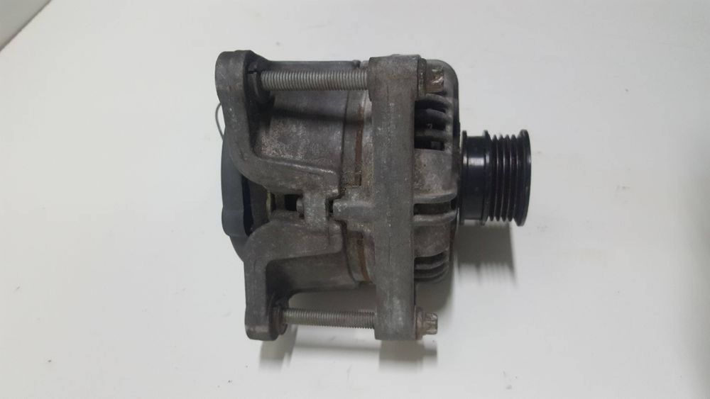 Alternator 100A 1.6 16V A16XER Z16XER Opel Zafira Astra H Meriva