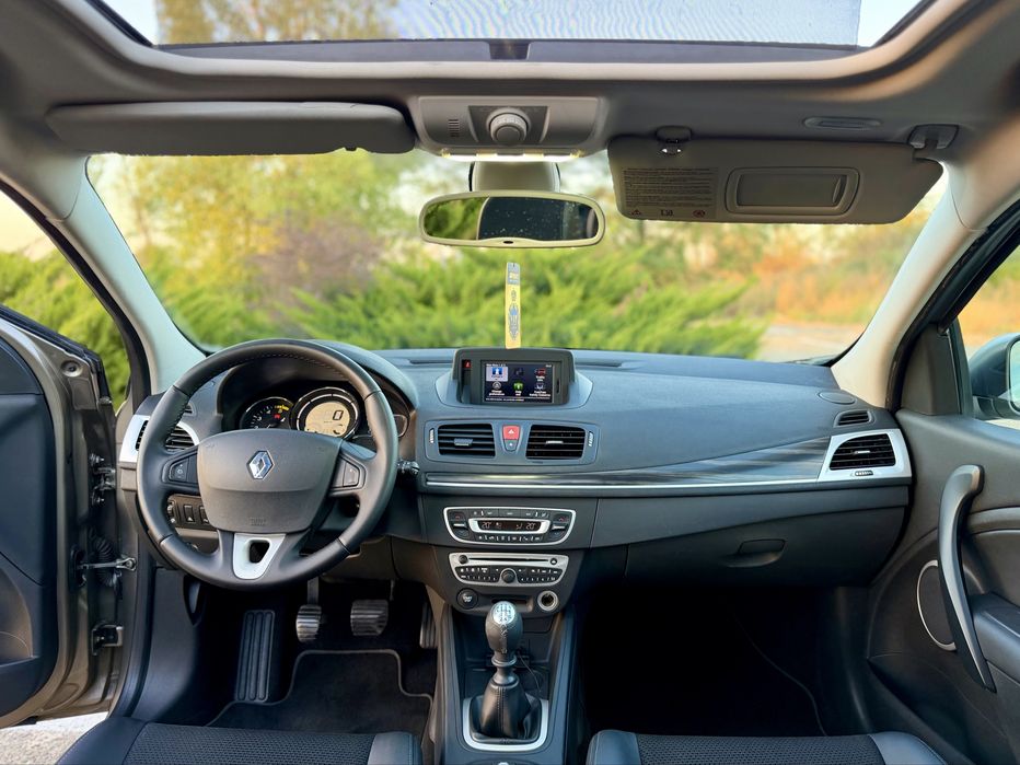 Renault Megane 3 1.5 dCi 110 CP | Panoramic | Navi | Keyless