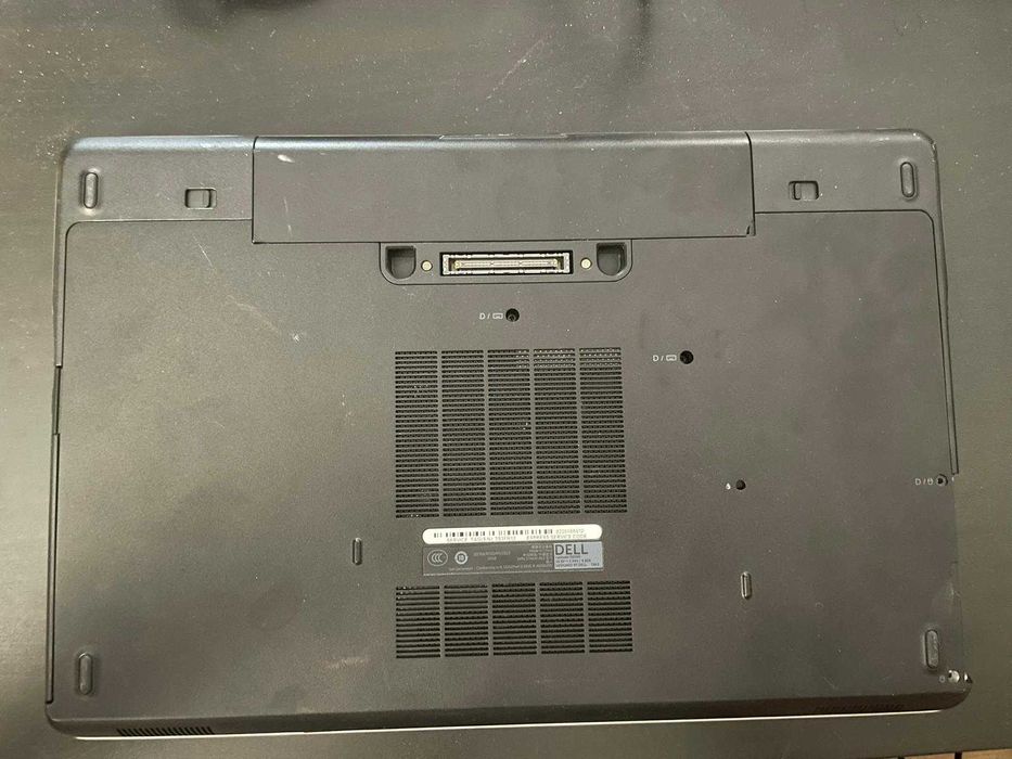 Dezmembrez laptop Dell Latitude E6540 i5, 8 Gb ram , ssd 240Gb