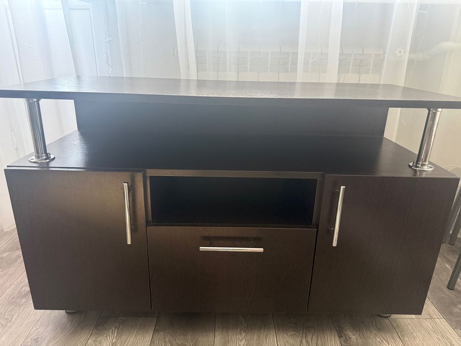 Тумба под телевизор