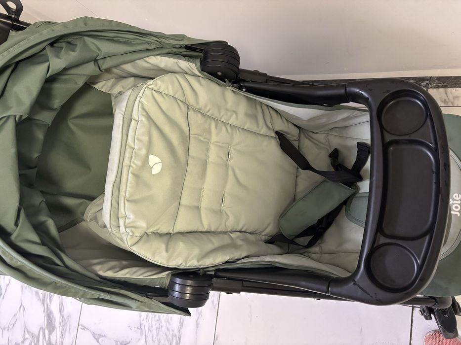 Коляска Joie (прогулочная)