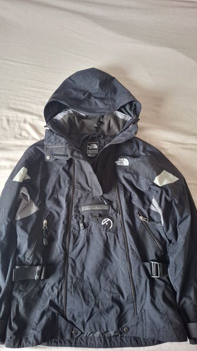 Scurtă impermeabilă THE NORTH FACE femei (de iarnă)