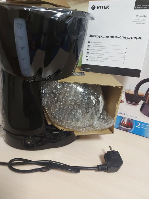 Продам кофемашину . Новая