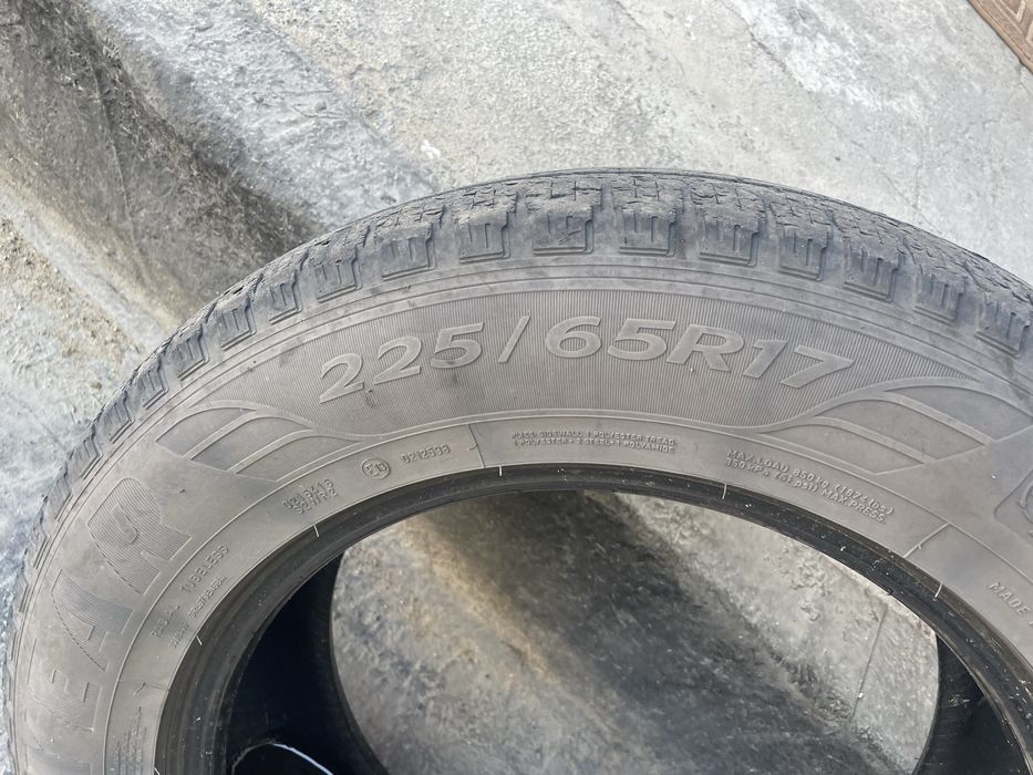 Продаю шины 225/65R17