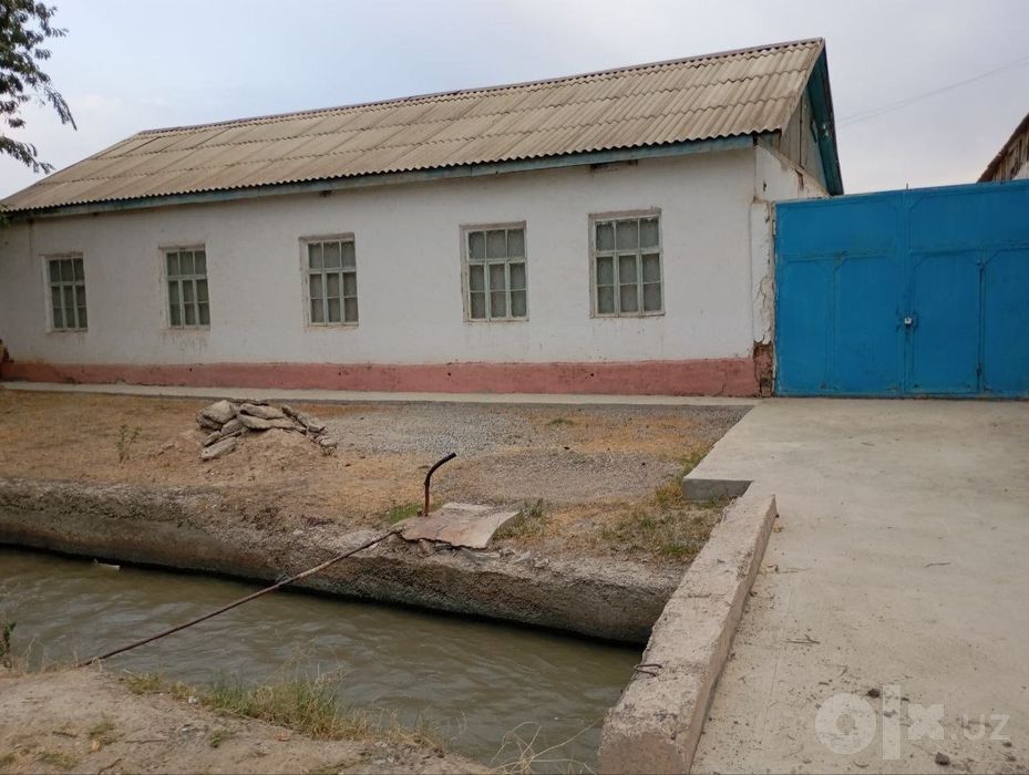 Vokzalda hovli sotiladi