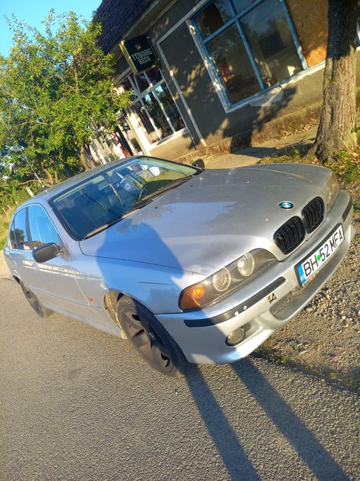 Vând Bmwe39 525d