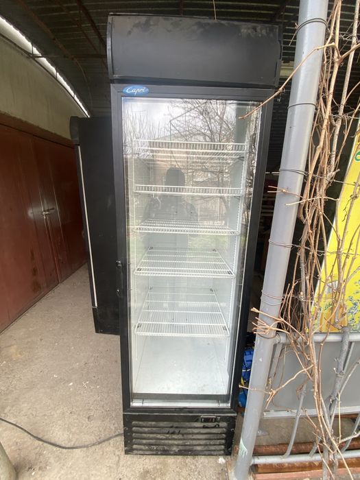 Продам холодильники  3 штуки   каждый по 120 000