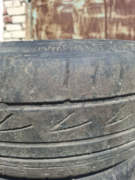 Летние шины 215/60/16