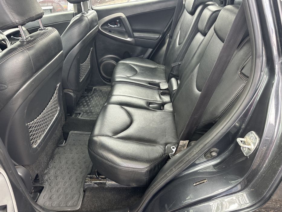 Тойота Рав4 Toyota Rav4 2.2 d4d 136 кс На части